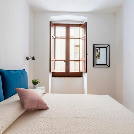 Apartman 10' From The Sea, Modern In The Center *